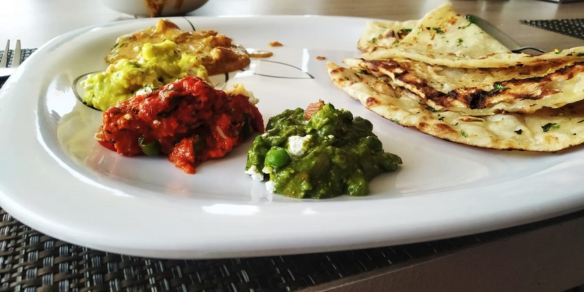 Traditional Turkish eateries near Suleymaniye Mosque offering authentic kebabs, mezes, and baklava.