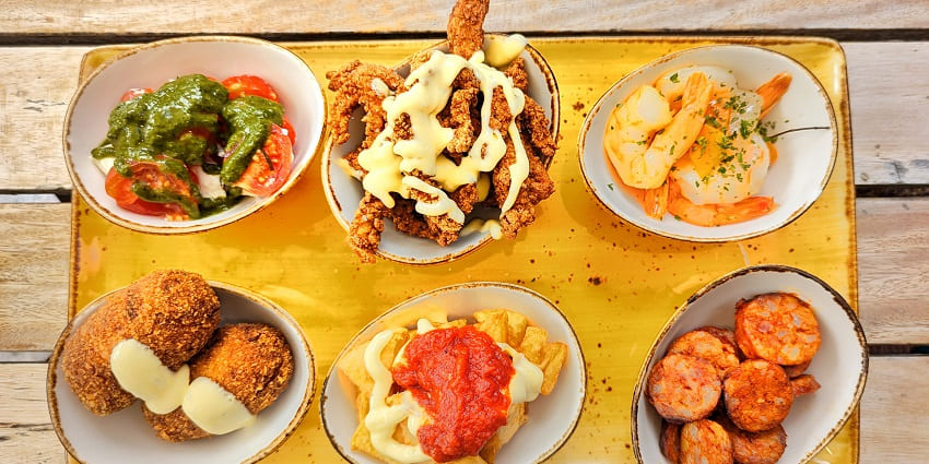 Delicious food is offered at the restaurants on Waiheke Island in New Zealand