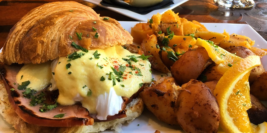Paris dining offers diverse flavors, from French bistros to global eateries.