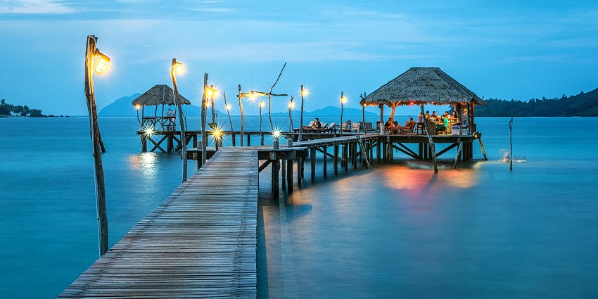 An image of a Secluded beach resort with cosy rooms near the beach of Tarkarli.