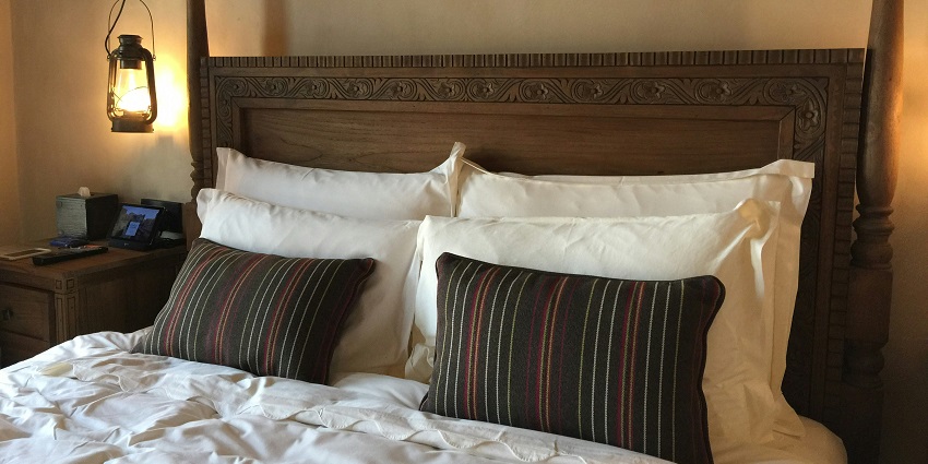 An image of a hotel room, an accomodation near the Mayapur Temple, West Bengal.