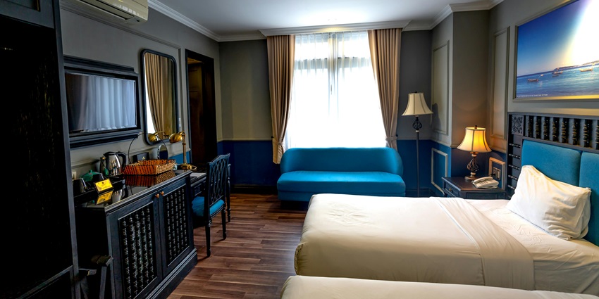 Accommodations near the museum offer a comfortable stay for all tourists