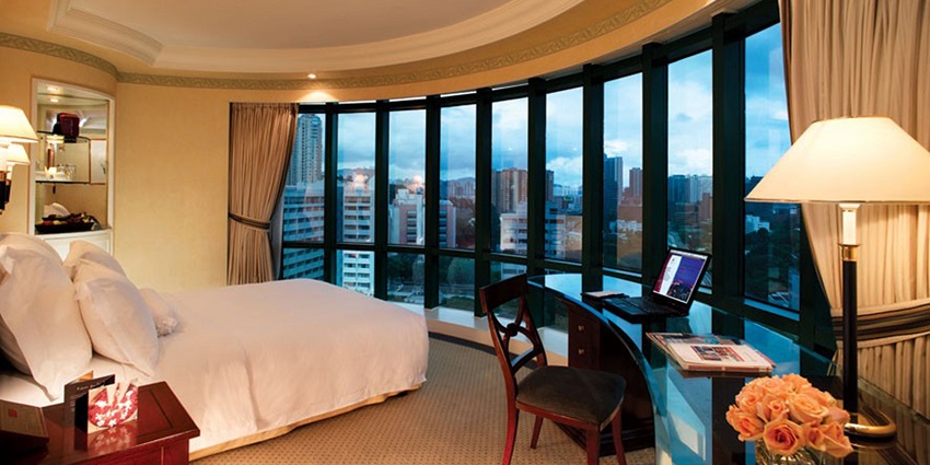 Comfortable hotels near the museum offering modern amenities and convenience