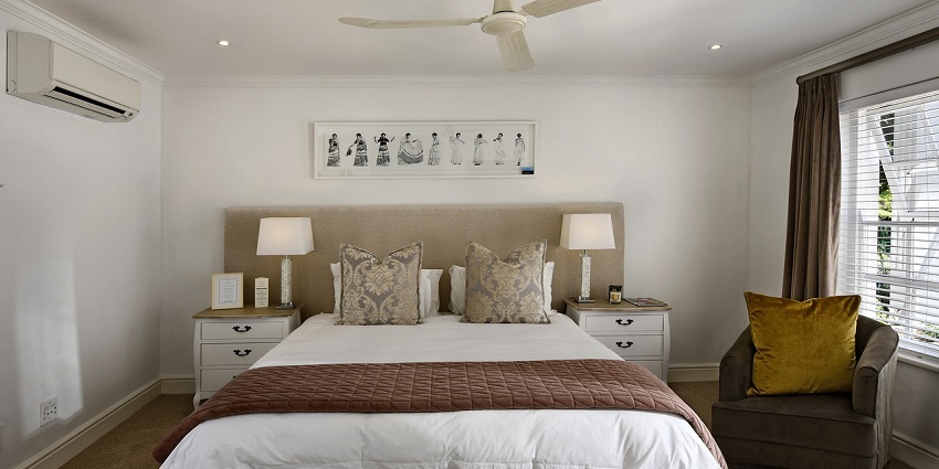 A picture of a luxurious room where one can relax after experiencing Penthouze nightlife.
