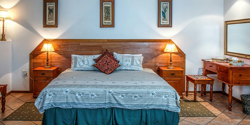 A view of a hotel room near the Alipore Zoo which is the best for a comfortable stay.