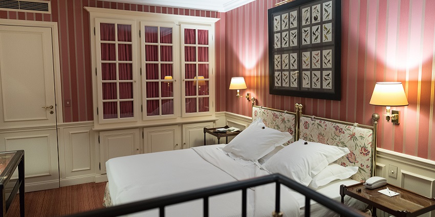 A picture of a comfortable hotel option near Dakshineswar Temple for a peaceful stay.