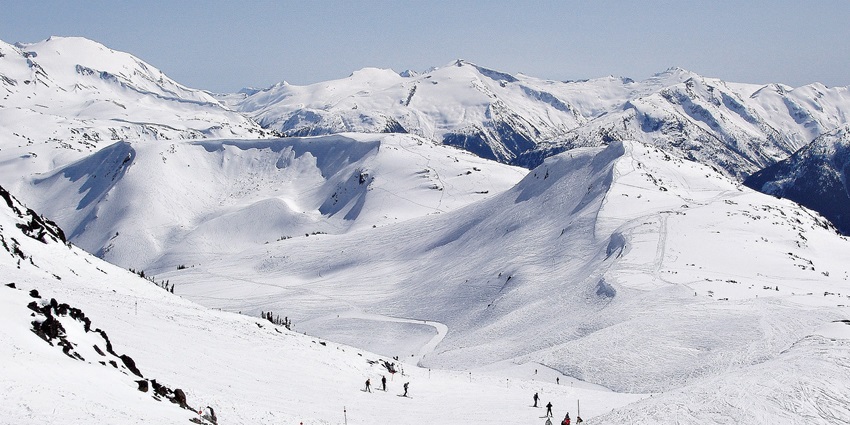 An image of Whistler in British Columbia with its snow covered mountains and landscapes