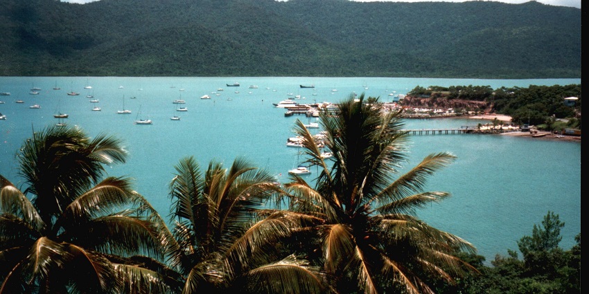 Exceptional view of Whitsunday Islands which is one of the islands near Australia.