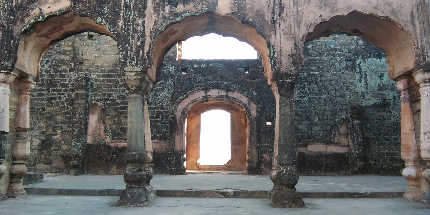 Visiting Nurpur Fort is one of the top things to do in Pathankot for couples with its regal charm