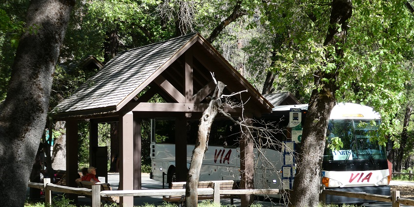 An image of a building which looks similar to the Yosemite Valley Visitor Center.
