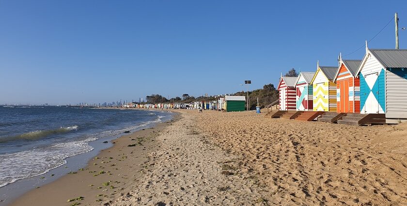 Discover the top beaches in Melbourne, perfect for sunbathing and surfing.