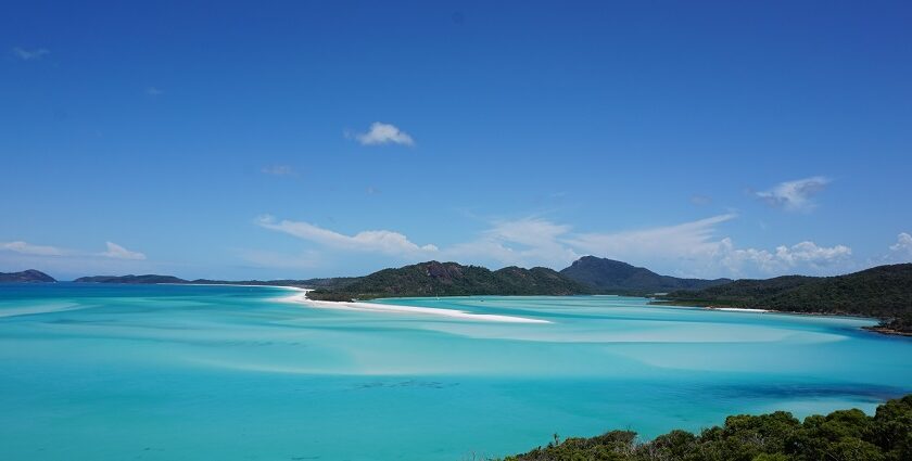 A detailed guide to peaceful shores and multiple beaches in Queensland, Australia.