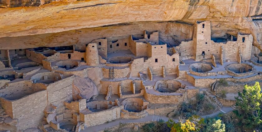 A breathtaking view of Mesa Verde National Park, featuring a rugged cliffside.