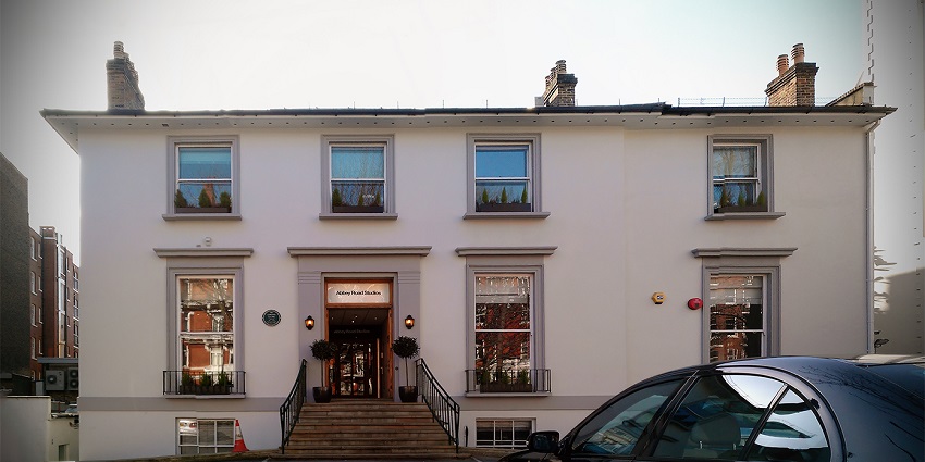 Image of the front view of Abbey Road Studios, a famous place near Lords Cricket Ground Museum.
