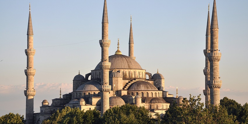 Notable mosque blending cultural history with modern religious practices.