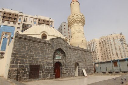 Abu Bakr Mosque in Medina, a symbol of Islamic devotion.