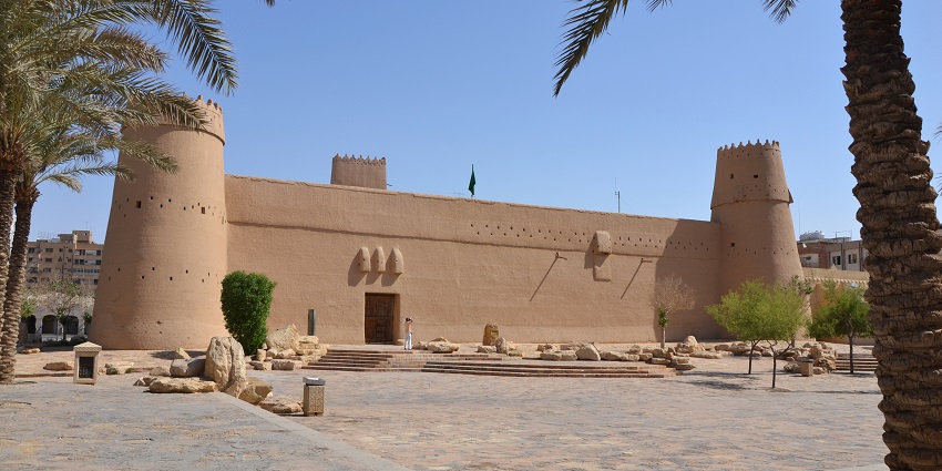 Image of a fort - Fort located in Khaybar with rich history and scenic views