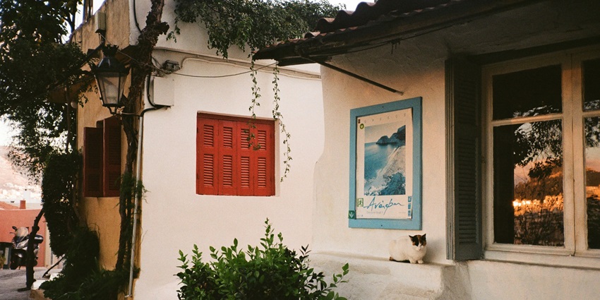 Image of the Anafiotika city and its majestic landscape of the Athens