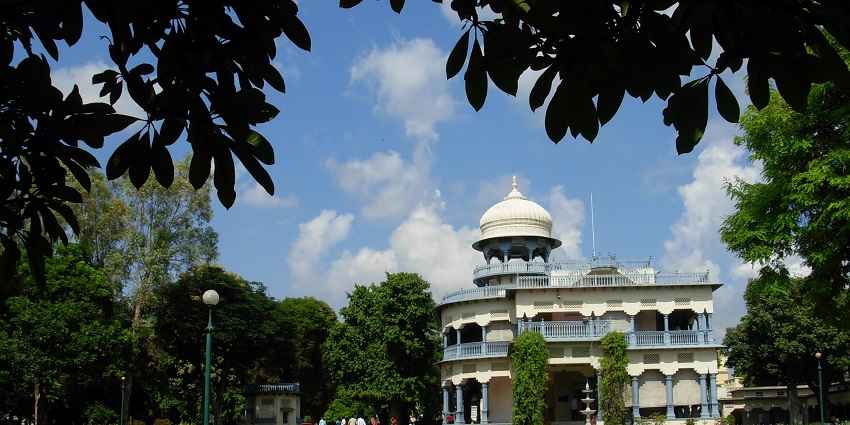Anand Bhawan is the prime place to witness Makar Sankranti celebration