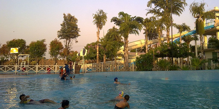Appu Ghar’s Oysters Beach Water Park in Haryana brings the ocean vibes.