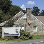 A picture of the Museum of North Carolina Minerals on the Blue Ridge Parkway.