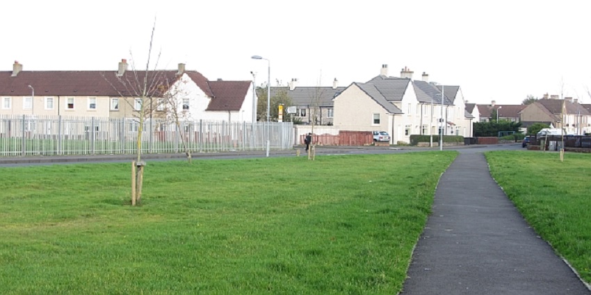 An image of kids playing in Babylon Park, one of the most popular theme parks in London.