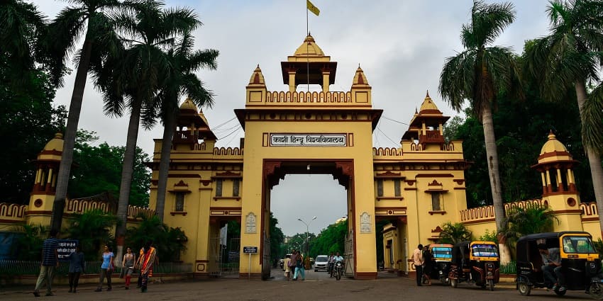 An aerial view of the Banaras Hindu University with the river Ganga, suggested by Varanasi Travel Guide.