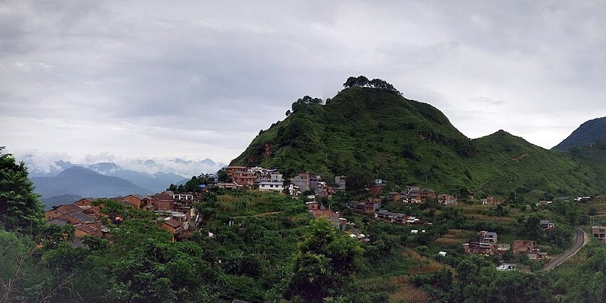 A wide view of the lush green Bandipur Heights in Tanahun District in Kathmandu
