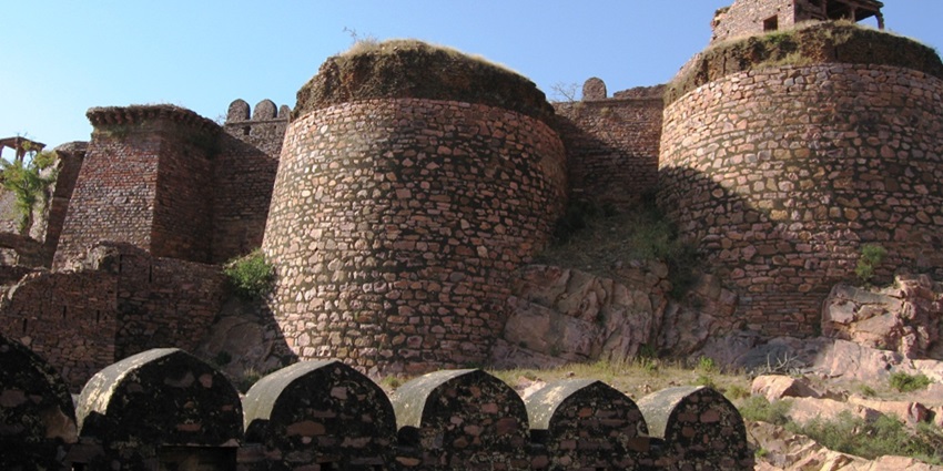 Bayana Fort is one of the most historical places to visit near Agra within 100 kms