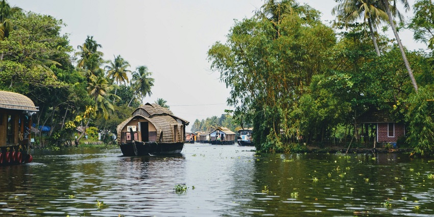 Best time to visit Alleppey is between November and February, when the weather is pleasant.