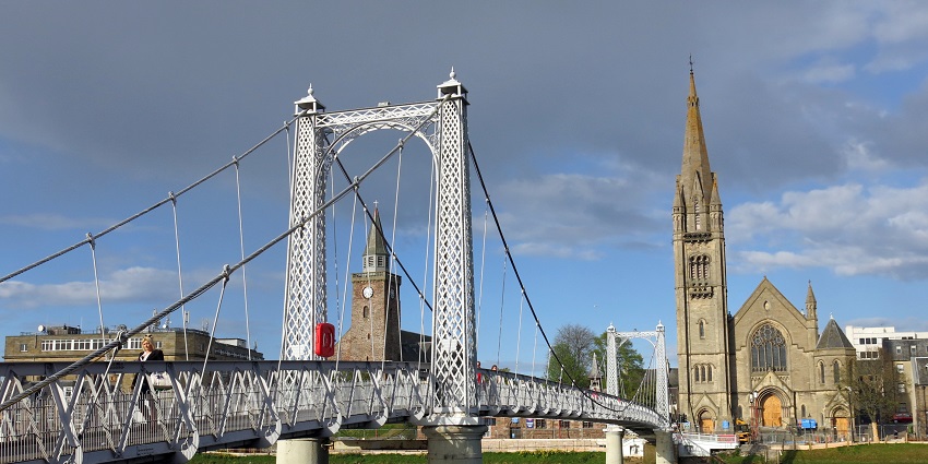The best time to visit Inverness is during is during late spring or early autumn.