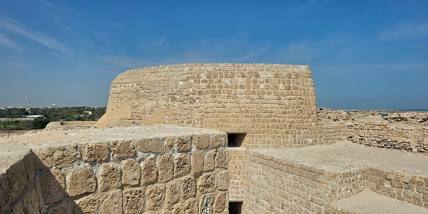 The best time to visit Bahrain Fort, Oman is from November to March.