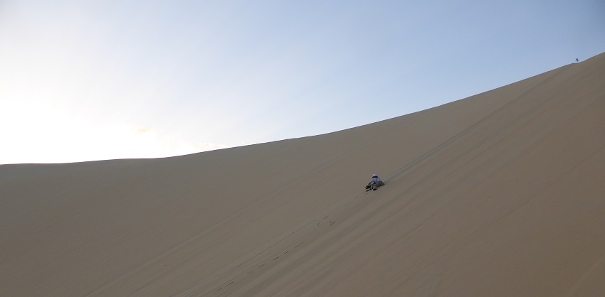 The best time to visit the desert safari in Qatar is between November and March.