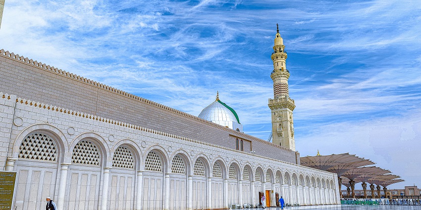 The best time to visit Medina Mosque in Saudi Arabia is between November and March.