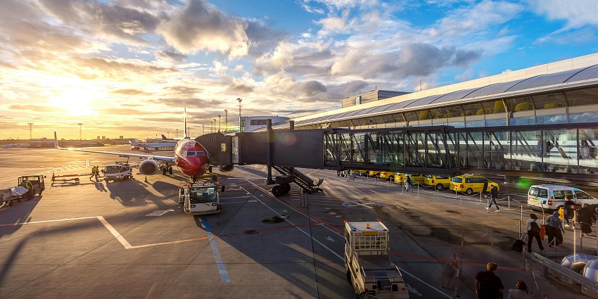 The best time to visit the airports in Bahrain to explore the country is from November to April