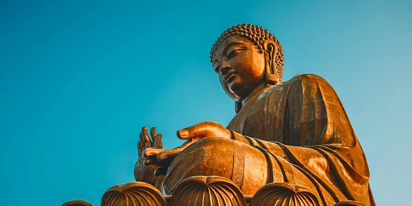 Big Buddha is an iconic landmark has turned into a popular attraction for tourists.