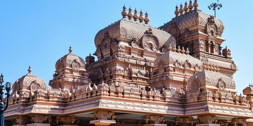 A picture of a giant Birla Temple, which is one of the best places to visit near Mathura.