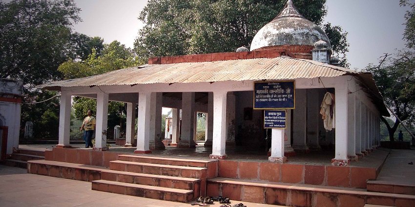 bithoor is a town living still in past with several great mythological references