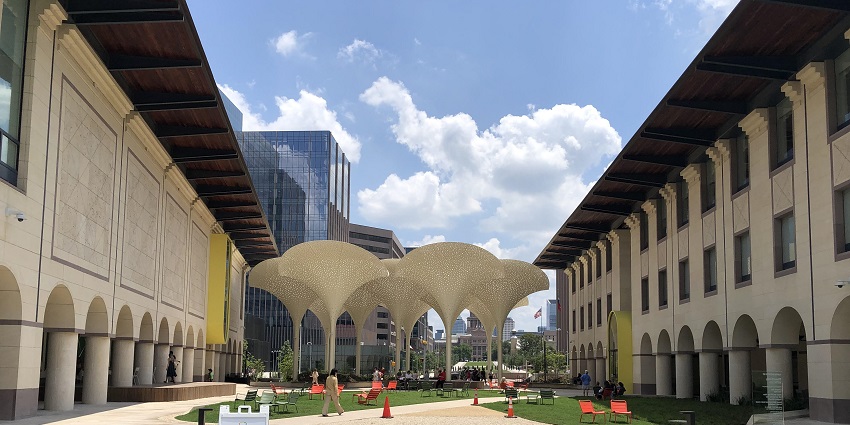 A view of Blanton Museum of Art, one of the best art museums in Texas.