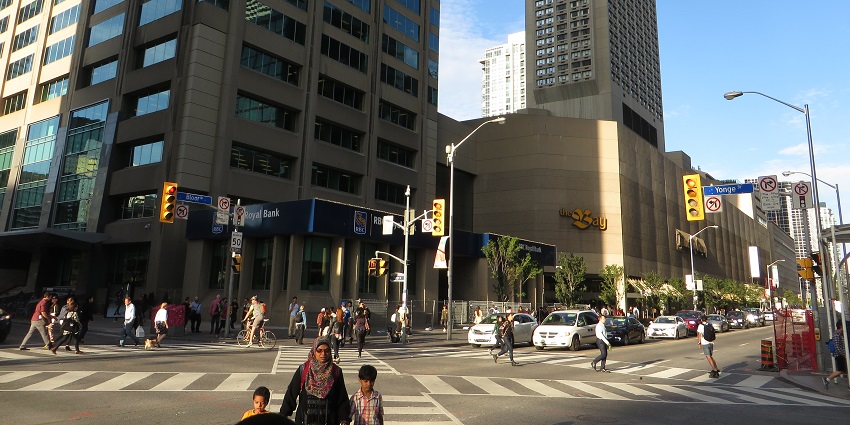 An image of the luxury shopping district of Bloor-Yorkville in Toronto, Canada’s premier shopping area.