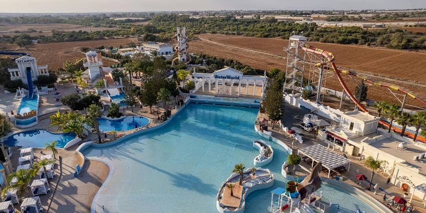have a fun time with your partner at Blue World Theme Park