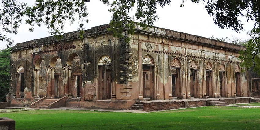 The British Residency is a group of several building in a common precinct in the city of Lucknow