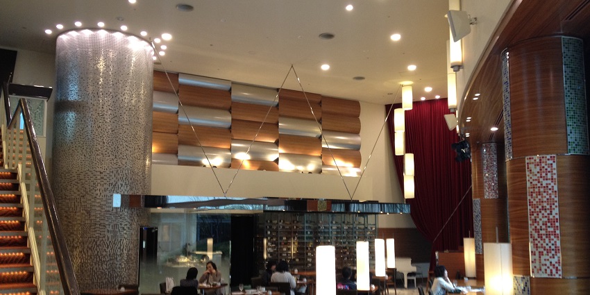 Upscale dining offering signature steaks and gourmet dishes in style.