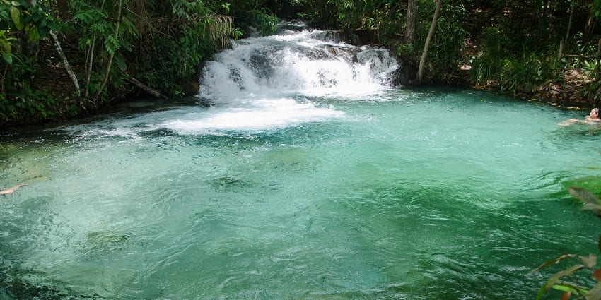 Cachoeira do Formiga, a beautiful natural pool, enjoyed by kids and families