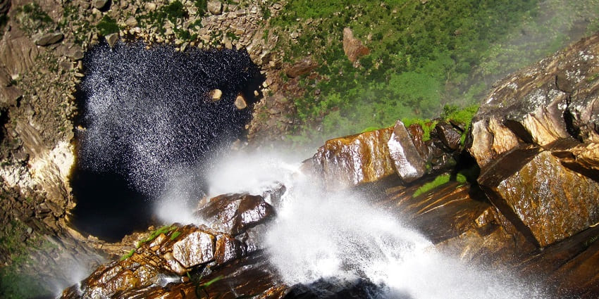 Cachoeira do Tabuleiro, 3rd the highest among other Brazil Waterfalls