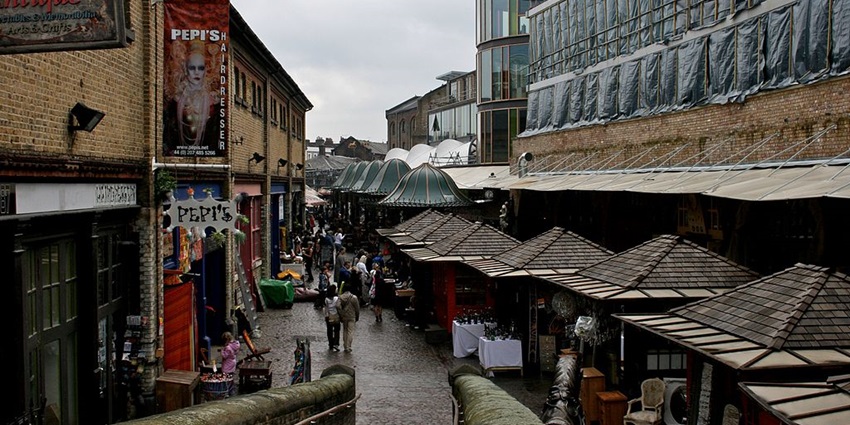An Image of the shops and stalls at the Camden Market, the best place near London Zoo to shop