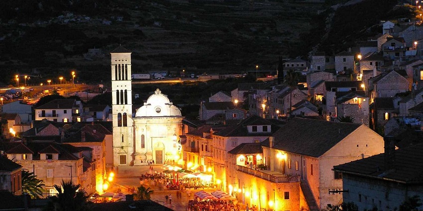 An image of Hvar Island, where you can explore the most popular Croatia nightlife.