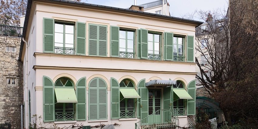 Musée de la Vie Romantique is a romantic museum showcasing 19th-century art.