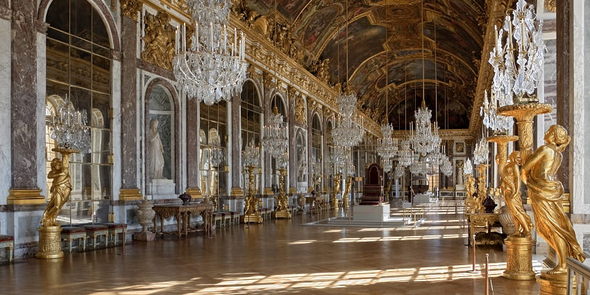 Explore this France museum with a royal touch at Versailles' Hall of Mirrors and Gardens