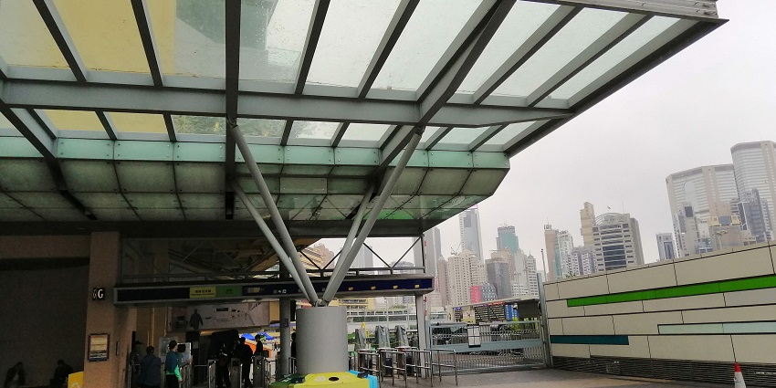 Happy Valley is an amazing place to visit in Hong Kong in April for every traveller.